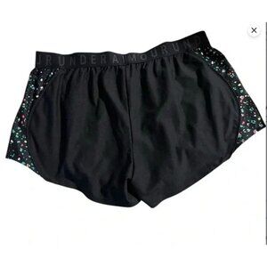 Under Armour Womens Black Loose Fit Running Shorts W/ Patterned Side Panels XL